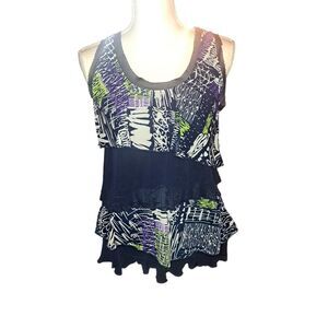 SALE!! NWT- SUPER CUTE New Piano Brand Sleeveless low back Tiered Shirt Small